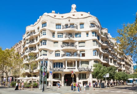 The memorable front entrance of Casa Milà, on a sunny day