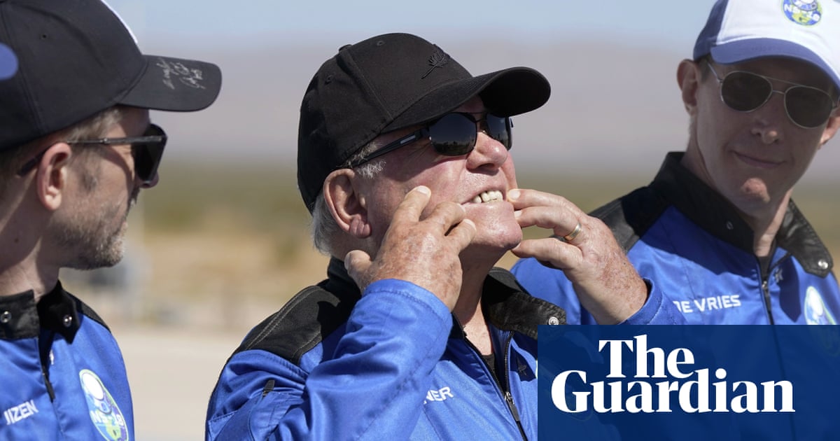 ‘What a fool’: fellow actors criticise William Shatner’s space flight