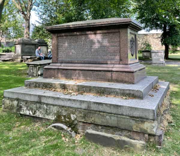 The Rhodes family tomb in the cemetery of Old St Pancras church