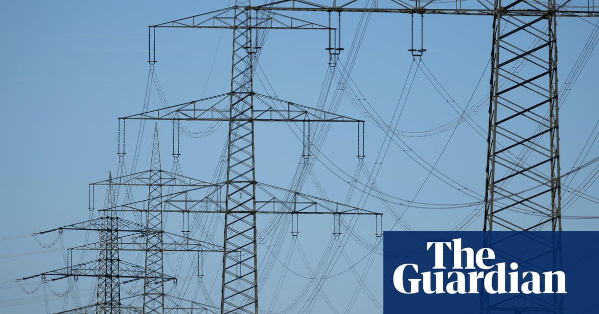 Blackouts feared in Queensland after coal-fired power station is taken offline