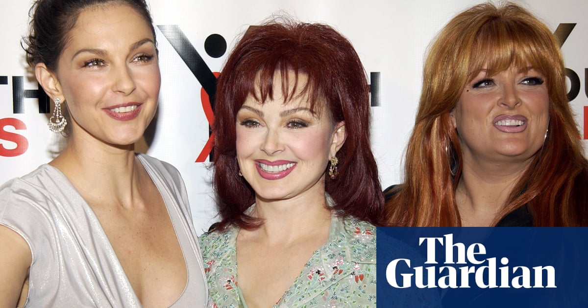 Naomi Judd: Country Music Hall of Fame induction goes ahead after death