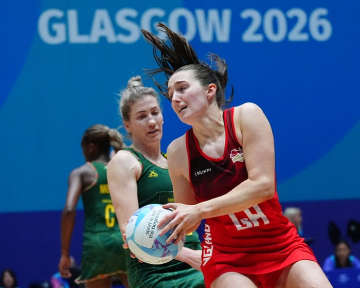 England defeats South Africa to reach netball semi-finals