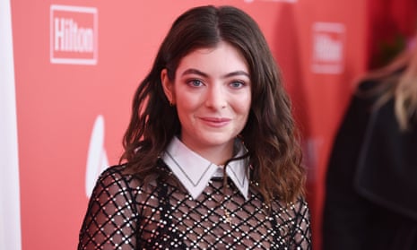 Lorde has taken out an advert hinting at her disquiet over this year’s Grammys awards.