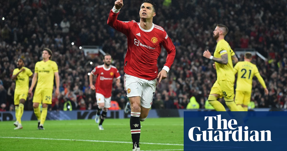 Cristiano Ronaldo shows staying power as Manchester United see off Brentford