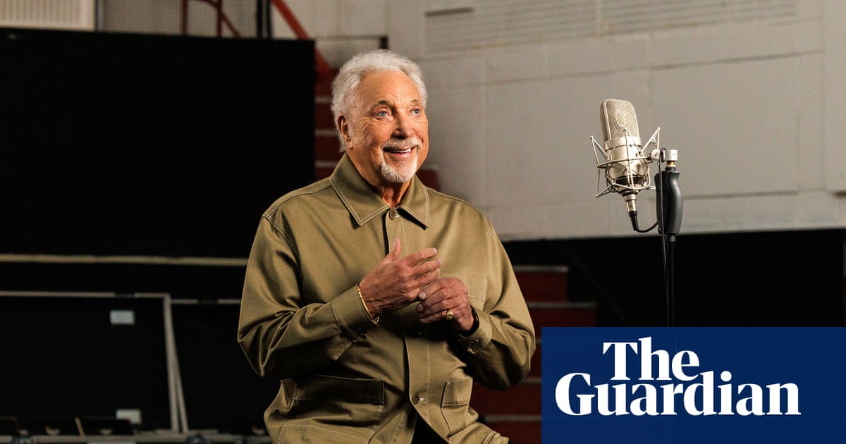 TV tonight: heart-warming nostalgia with Tom Jones