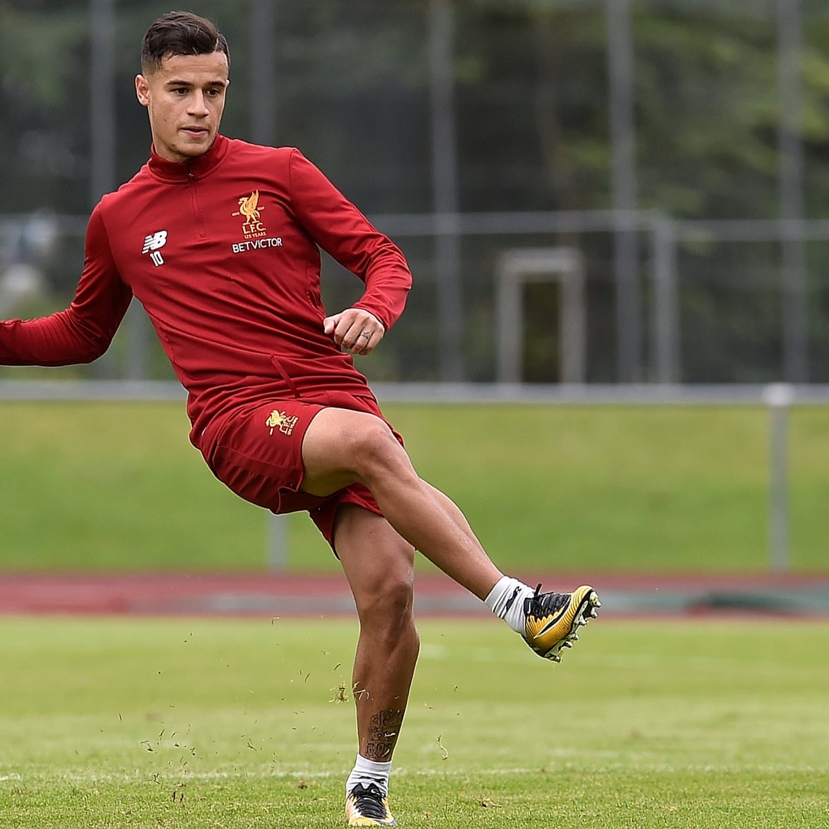 Liverpool determined to keep Philippe Coutinho even if Barcelona offer  £100m | Liverpool | The Guardian
