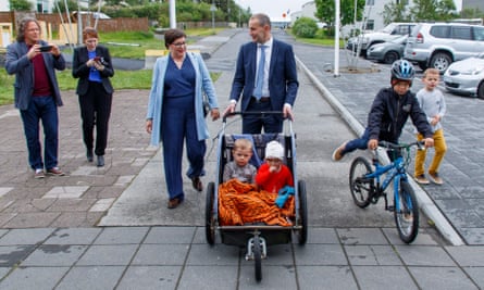 Johannesson on his way to vote in the Icelandic presidential elections