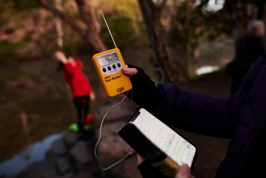 Thermometer used to measure the temperature of water.