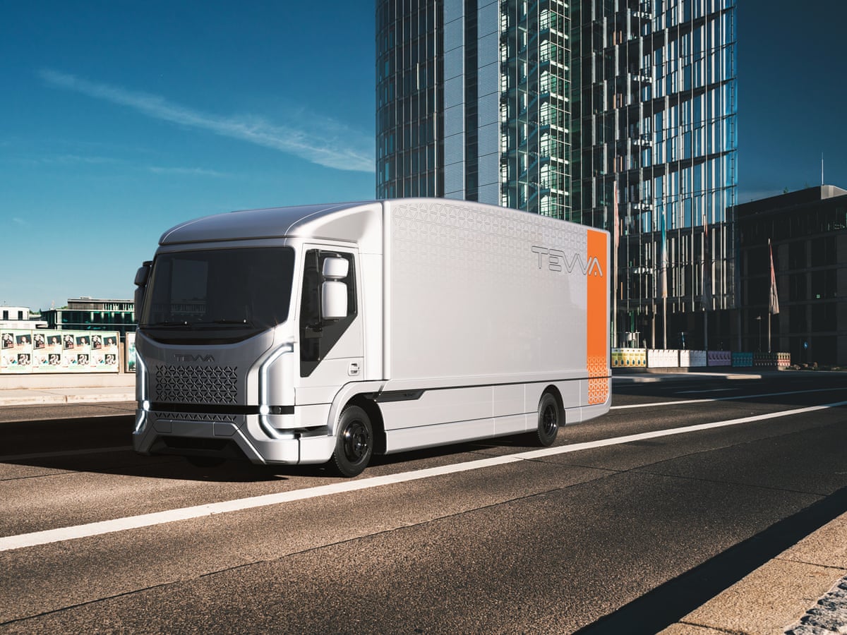 DAF shows two new electric trucks to launch in 2023