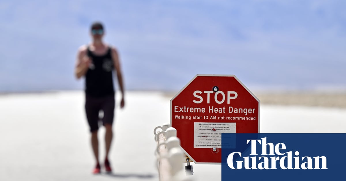 ‘Like an oven’: heat and tourism create headache for US park rangers - The Guardian