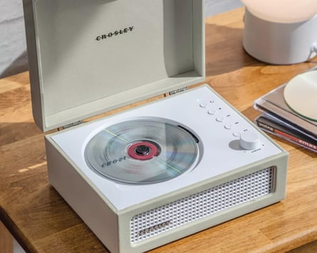 Crosley Voyager CD player