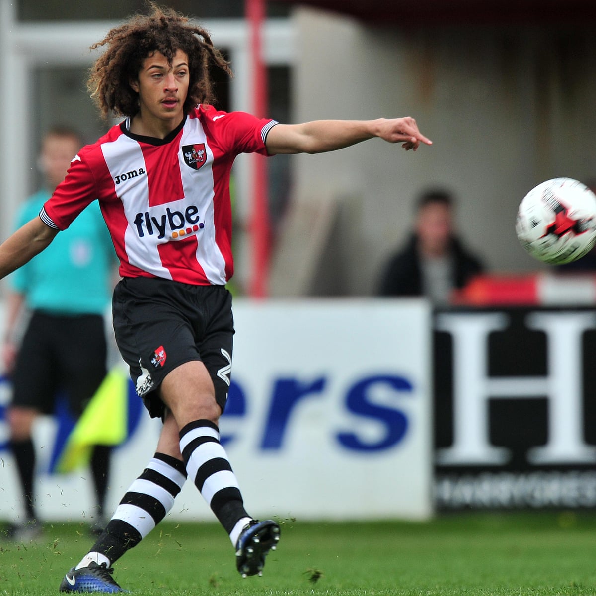 Chelsea Agree Deal To Sign 16 Year Old Exeter City Defender Ethan Ampadu Chelsea The Guardian Chelsea Agree Deal To Sign 16 Year Old Exeter City Defender Ethan Ampadu Chelsea The Guardian
