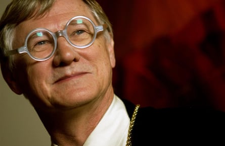 Grimshaw in 2004, the year he became president of the Royal Academy of Arts.