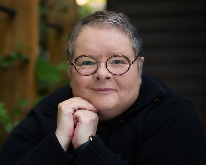 I Can’t Tell You But I Will by Magda Szubanski review – an insightful, elegant, anti-celebrity memoir