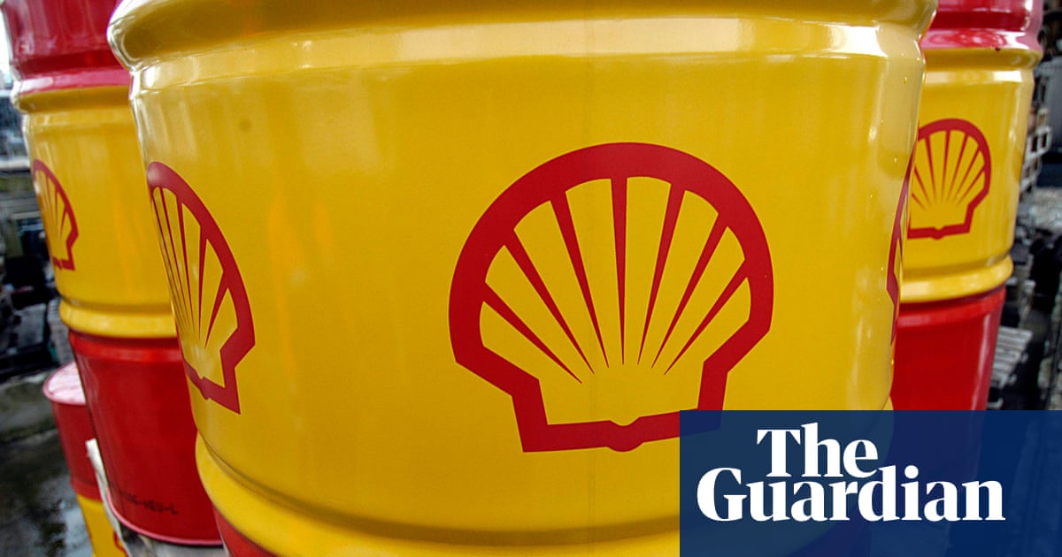 Shell makes record $40bn in profits on back of surging gas prices
