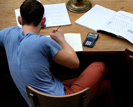 A poll of 1,500 recent higher education applicants found fewer than two-thirds said the current system works well.