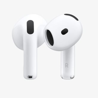Back to school sales are unusually early this year. We found the 15 best deals for students and parents | life and style 1000