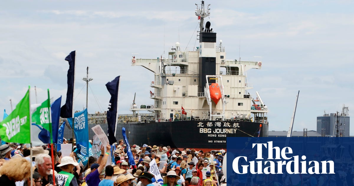 Rising Tide protest: climate activists stop three ships from entering world's largest coal port in Newcastle