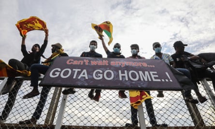 Protesters in Colombo