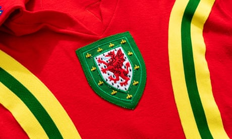 Yellow, red, green and glorious: Remembering Wales’ Admiral ‘76 kit