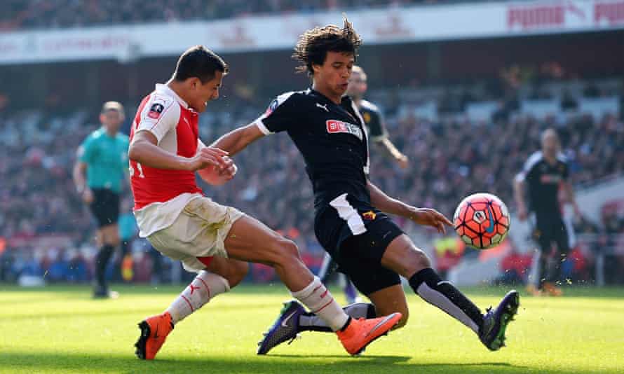 Nathan Aké in action against Arsenal