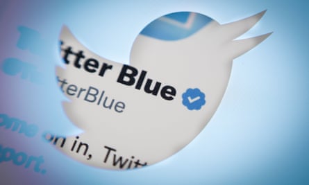 La coche bleue de Twitter