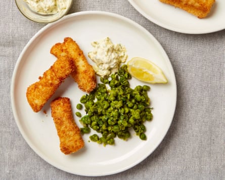 Thomasina Miers’ fish fingers and mushy peas on a plate on a table Thomasina Miers’ fish fingers and mushy peas on a plate on a table