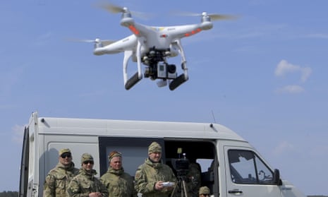 Ukrainian volunteers practice drone operations