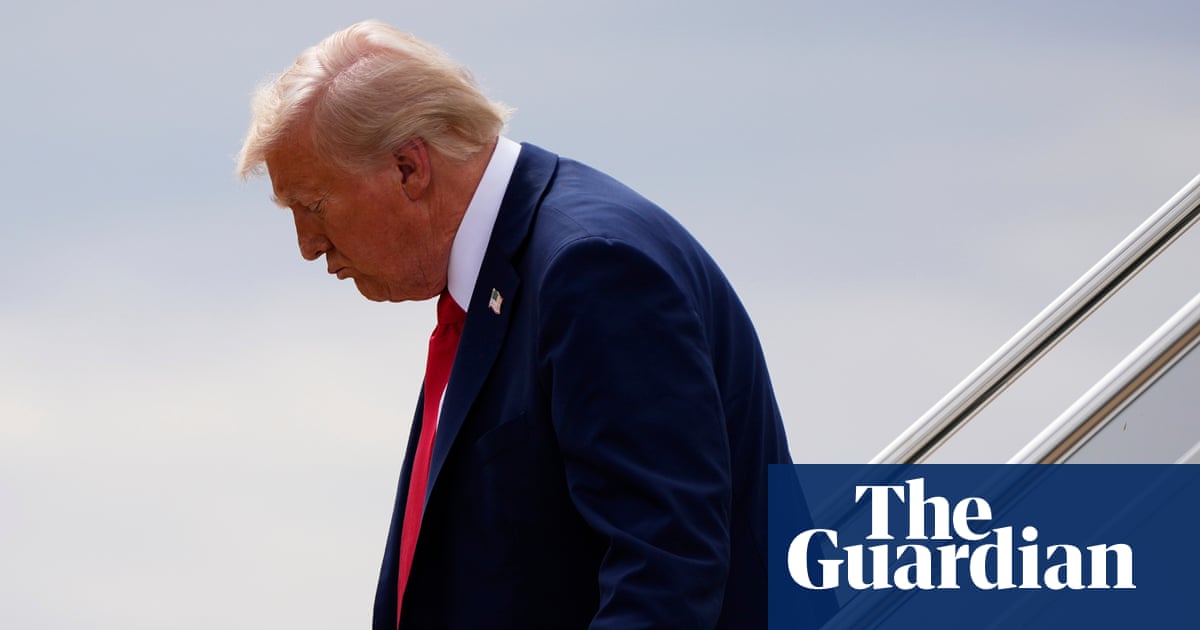 Trump drive to pursue critics puts US on path to dictatorship, Democrats warn
