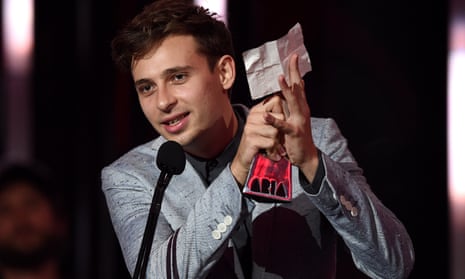 Flume accepts the Aria for Best Male Artist.