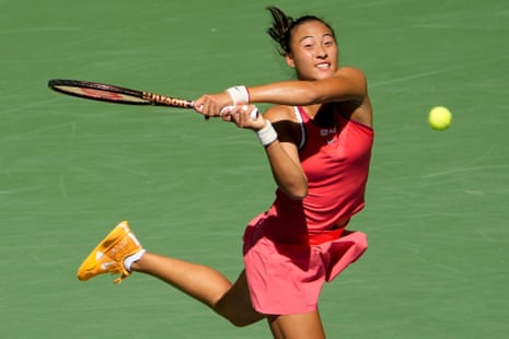 Zheng Qinwen returns a shot to Aryna Sabalenka during their US Open quarter-final.