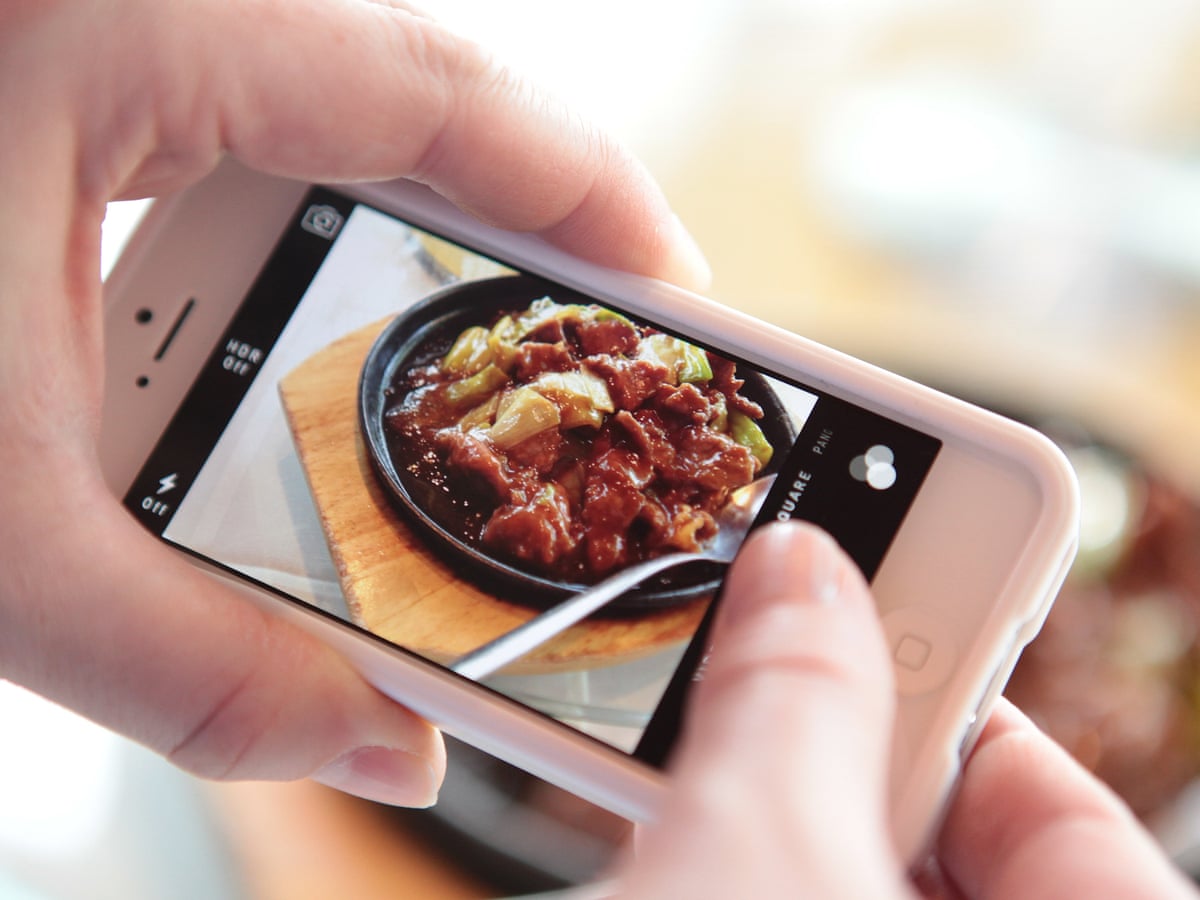 I Deleted My Social Media Apps Because They Were Turning Me Into An Idiot Technology The Guardian