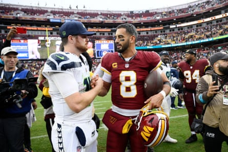 Marcus Mariota helped his team to a shock win over the Super Bowl champions
