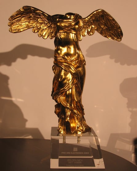 Golden Nica Award to Creative Commons (Prix Ars Electronica Net Vision 2004)