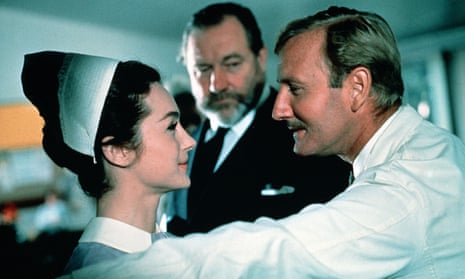 ‘Well, hell-o’ … Phillips with Shirley Anne Field and James Robertson Justice in Doctor in Clover.