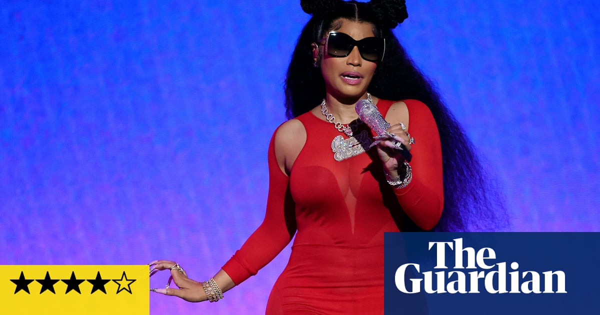 Отдръпвайки се от попа на Barbie Girl към нейните силни страни