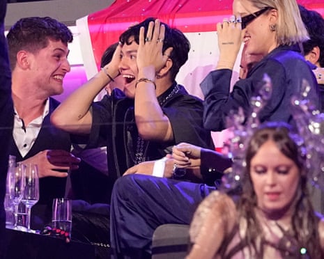 El momento en que JJ descubrió que había ganado el concurso.