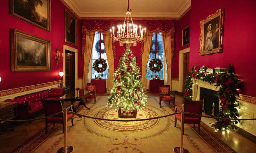 White House Christmas Decor 2021 Babadook Melania Trump Swaps Horror For Tradition With Lighter Approach To Christmas Decor Melania Trump The Guardian White House Christmas Decor 2021 Babadook Melania Trump Swaps Horror For Tradition With Lighter Approach To Christmas Decor Melania Trump The Guardian