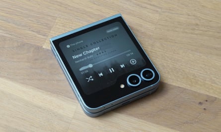 Spotify on the Samsung Galaxy Z Flip 6