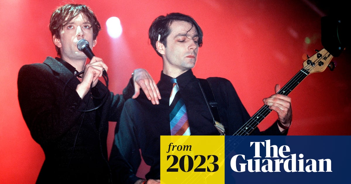 Steve Mackey, bass guitarist for Pulp, dies aged 56