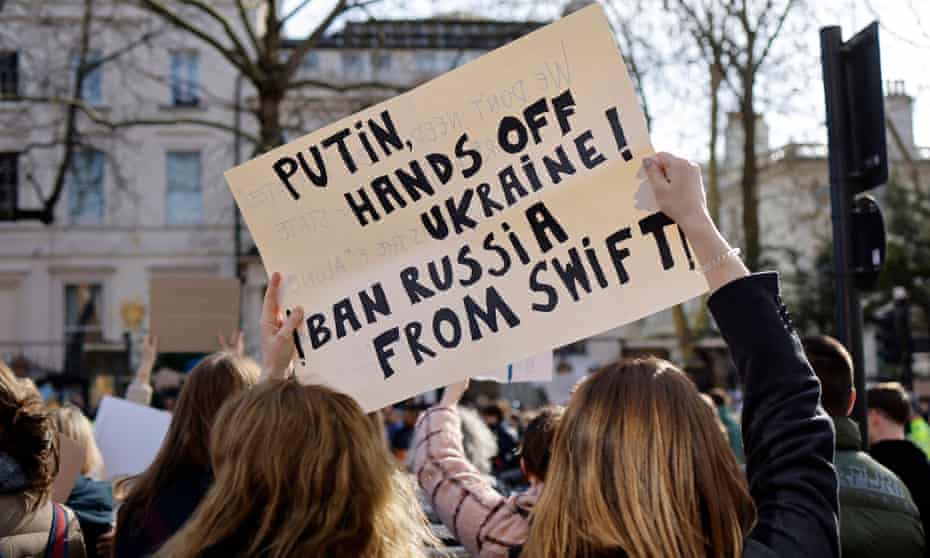 Swift: EU leaders line up to back banning Russia from banking network | European Union | The Guardian