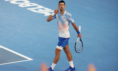 Novak Djokovic wins the first set.