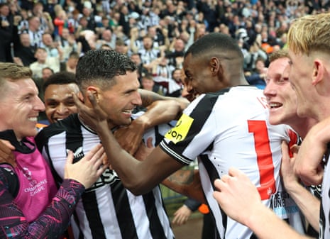 Champions League: Newcastle overpowers PSG 4-1