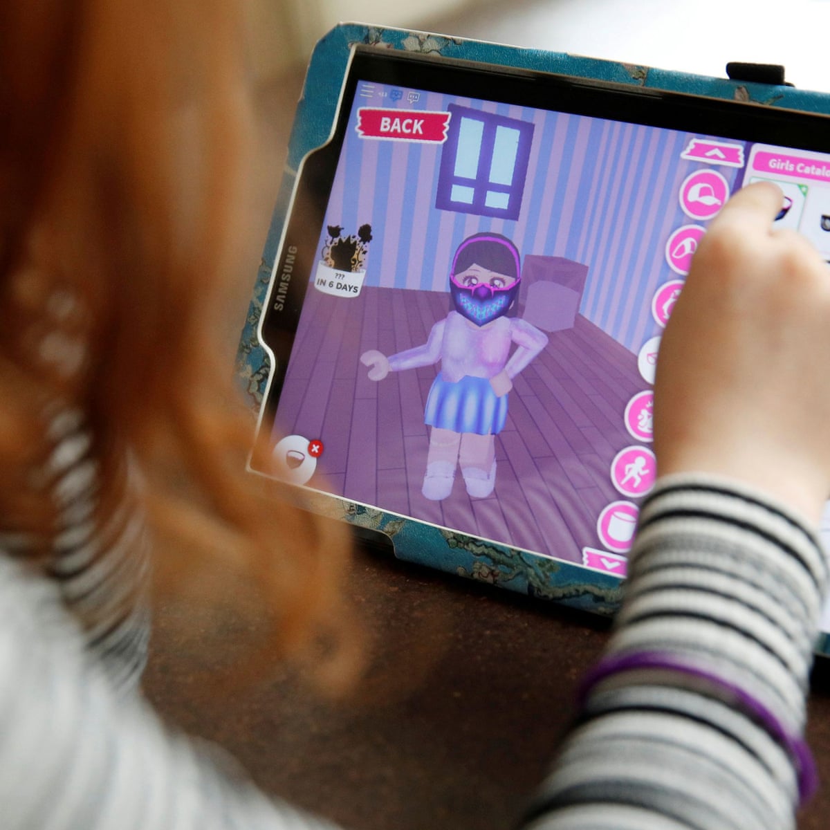 Our 11 Year Old Daughter Ran Up A 2 400 Roblox Gaming Bill Money The Guardian - roblox gaming bill how to make a game on roblox using ipad Our 11 Year Old Daughter Ran Up A 2 400 Roblox Gaming Bill Money The Guardian - how to make a game on roblox using ipad