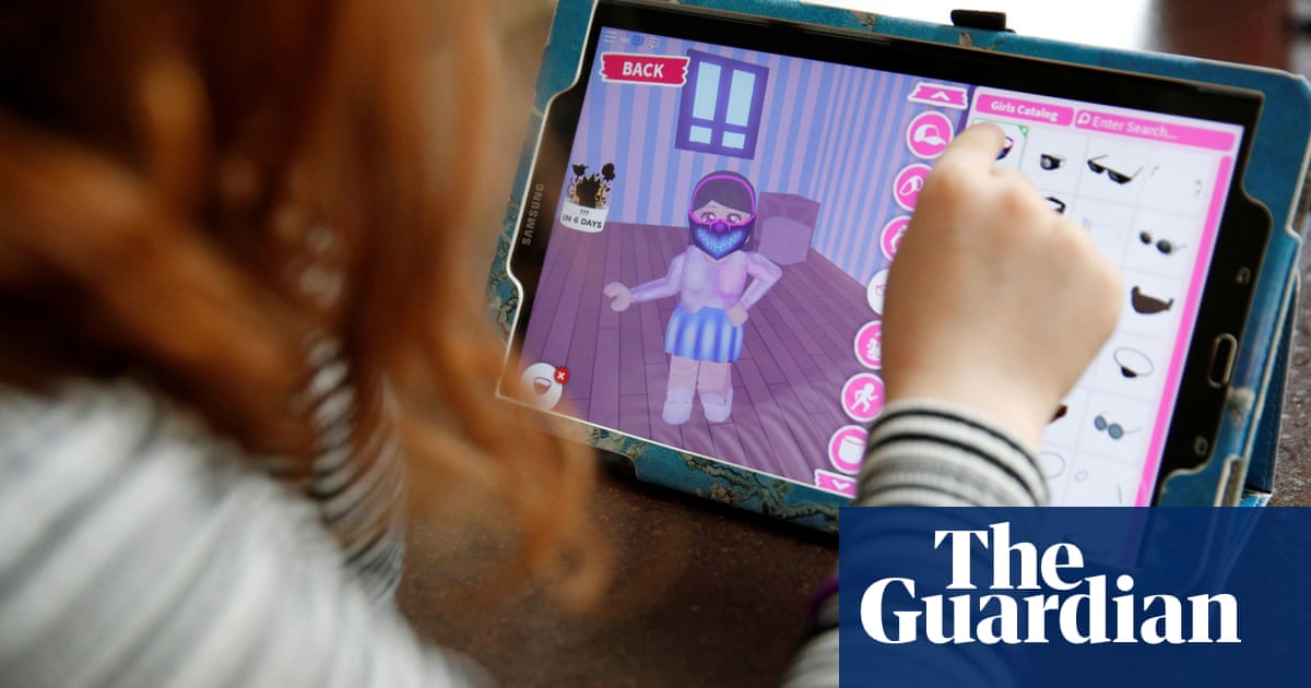 Kids love Roblox. Can a 30-year-old love it, too?