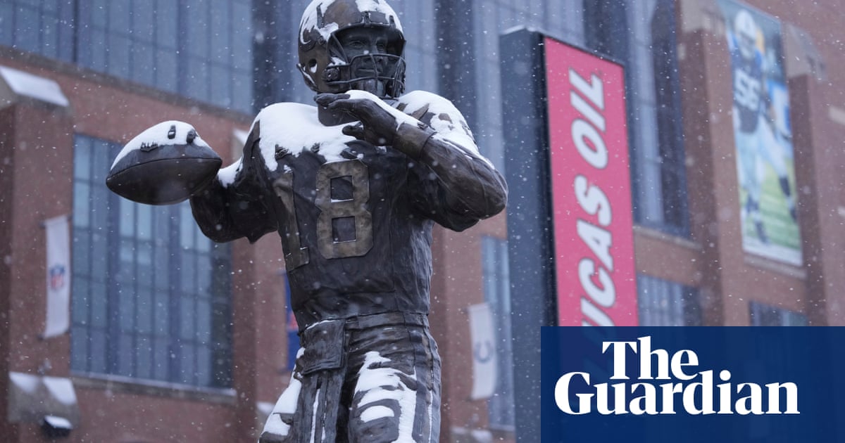 Jaguars Grounded: 7-Hour Tarmac Delay After Storm