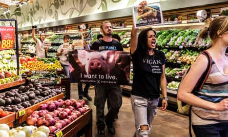 A protest in Ralphs Supermarket, in Los Angeles, staged by Direct Action Everywhere in 2017.