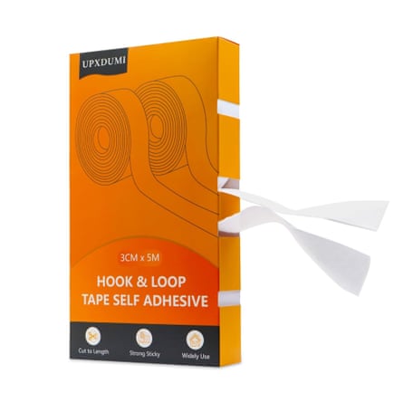 Upxdumi hook-and-loop tape.
