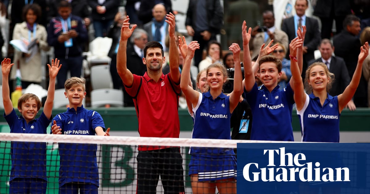Novak Djokovic Overpowers Dominic Thiem To Reach French Open Final French Open 16 The Guardian Novak Djokovic Overpowers Dominic Thiem To Reach French Open Final French Open 16 The Guardian