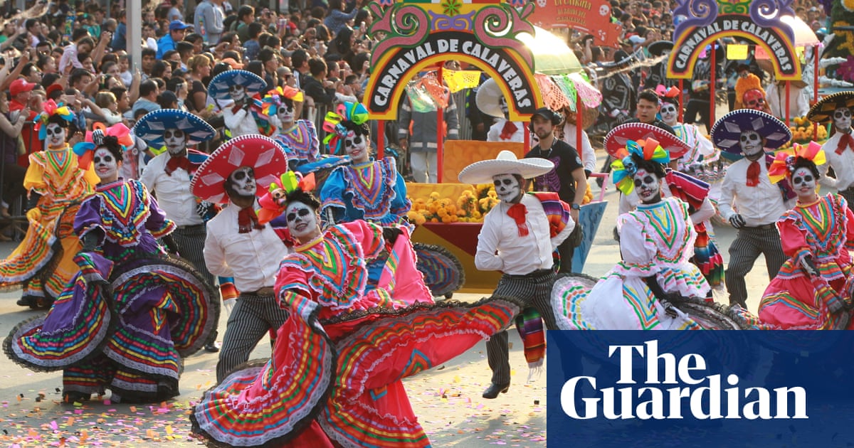 Mexico City S Day Of The Dead Parade In Pictures World News The Guardian